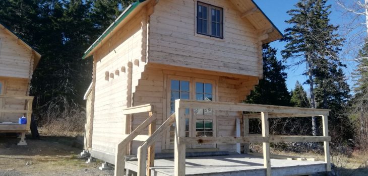 Hiker's Rest - Tiny Log Cabin